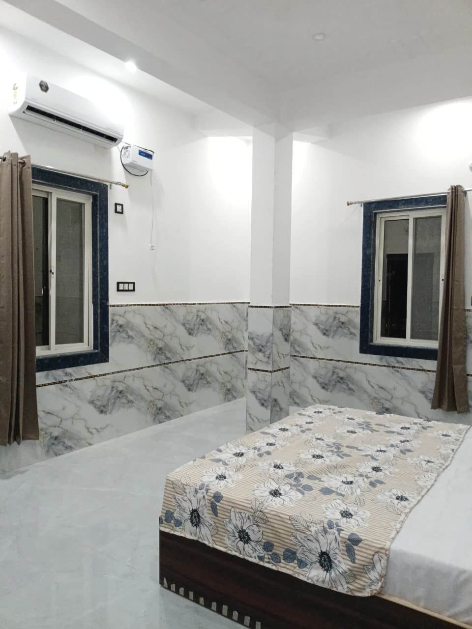 Shri Radha Krishna Brij Dham Vrindavan